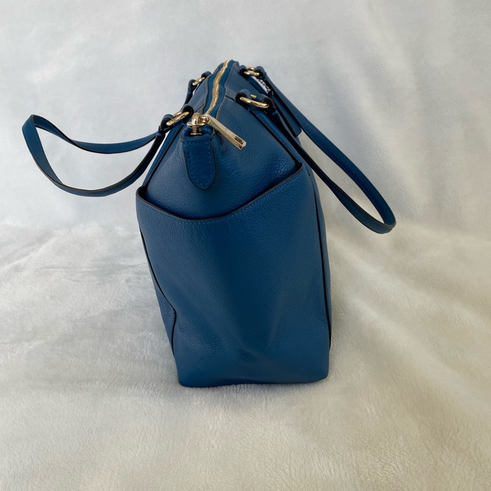 Coach Blue Leather Women's Shoulder Bag Tote - Picture 2 of 12